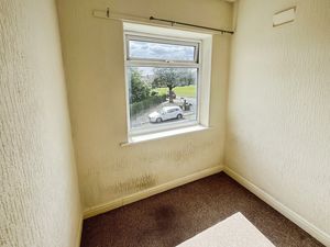 Bedroom- click for photo gallery